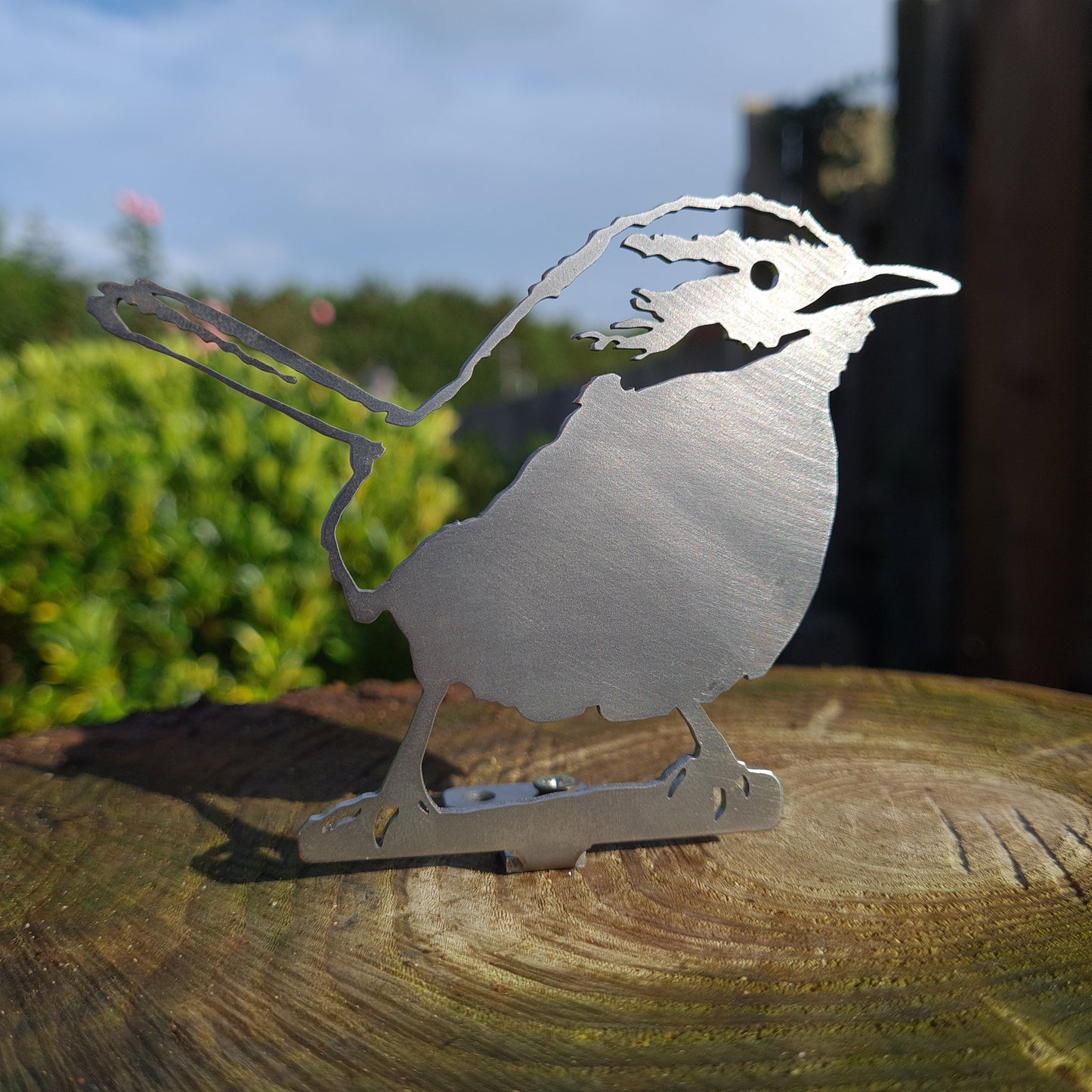 Wren Peering Fence Topper MetalMotif