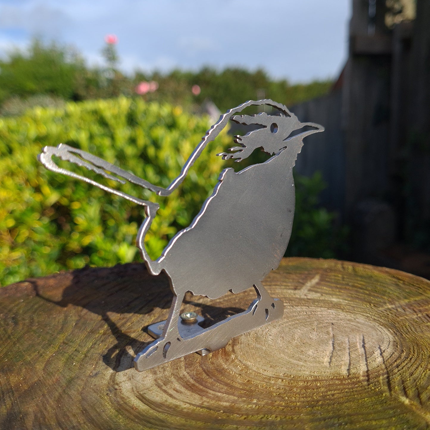 Wren Peering Fence Topper MetalMotif
