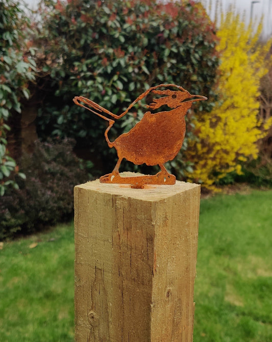 Wren Peering Fence Topper - MetalMotif