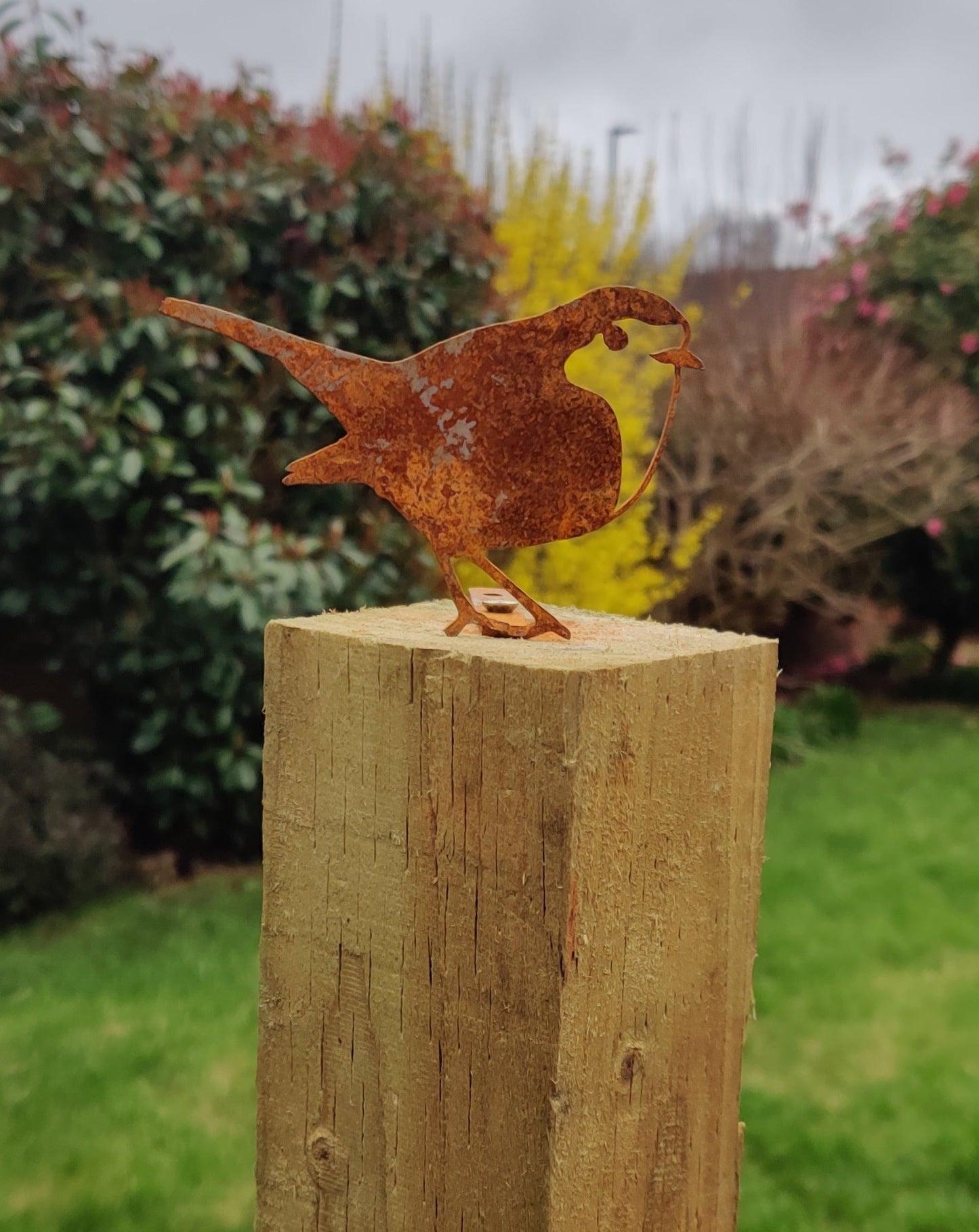 Robin Fence Topper - MetalMotif