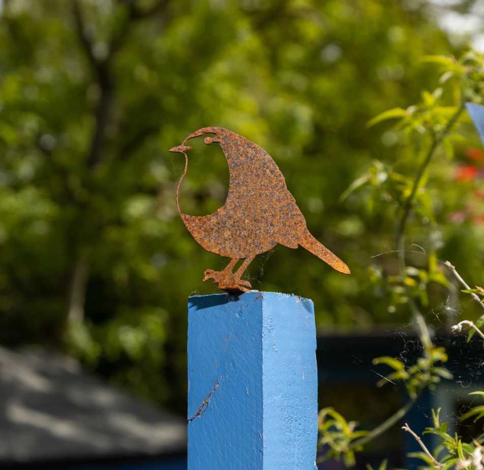 Robin Roused Fence Topper MetalMotif