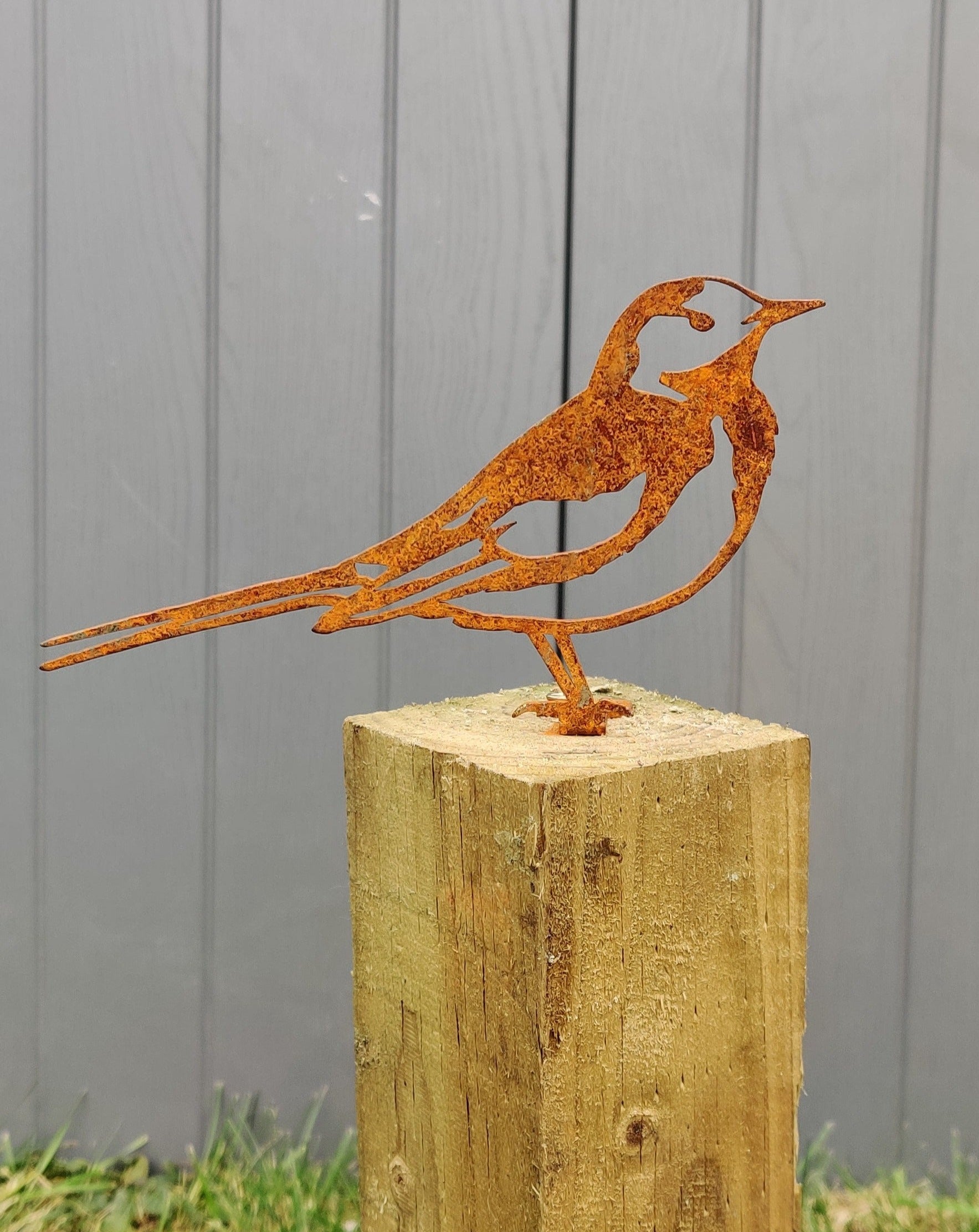 Wagtail Fence Topper - MetalMotif